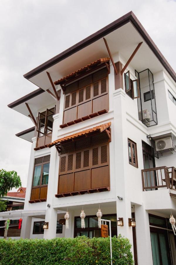 Hotel Huen Hug Chiang Mai Exterior foto